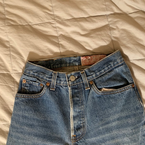 🌀RETRO🌀 Levi's high waisted jeans - Picture 8 of 9